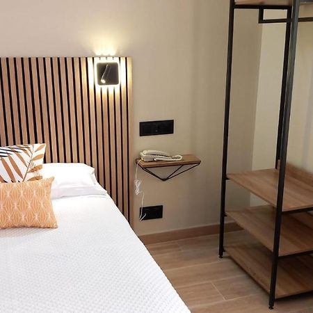 Hostal Astoria Madrid Bagian luar foto